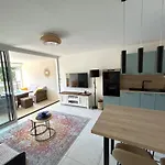Moderne Avec Terrasse - Clim & Parking - Fr-1-837-85